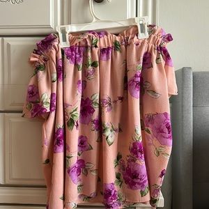 Let Them Eat Cake, Size M, floral off the shoulder blouse